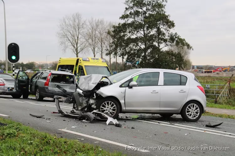 Meerdere auto&#39;s betrokken bij ongeval in Weesp