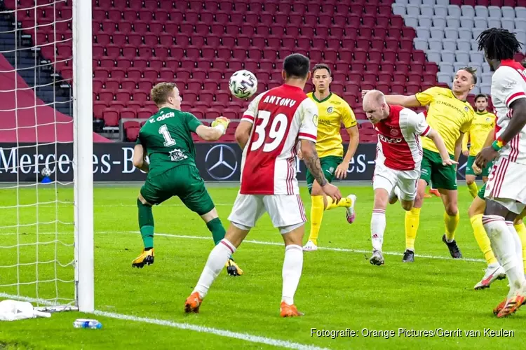 Ajax na valse start toch langs Fortuna Sittard, droomdebuut Brobbey