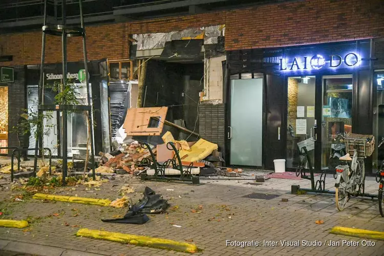 Enorme ravage na plofkraak in Hilversum