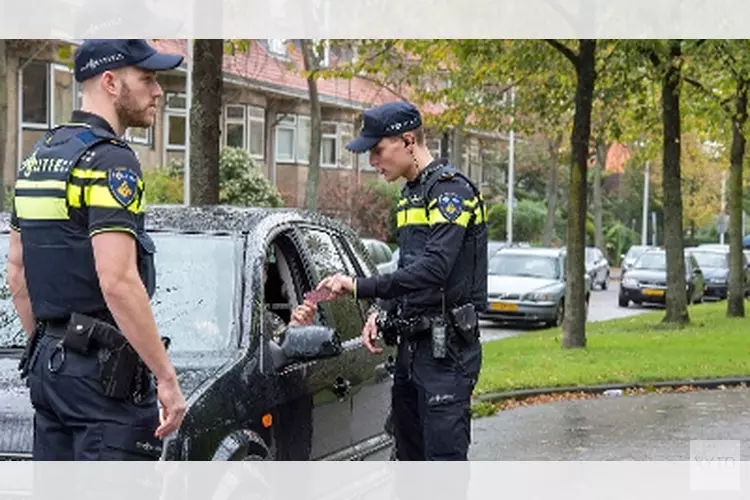 Lawaaiige automobilisten op de bon geslingerd