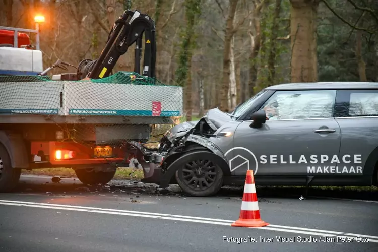 Automobilist gewond in Hilversum