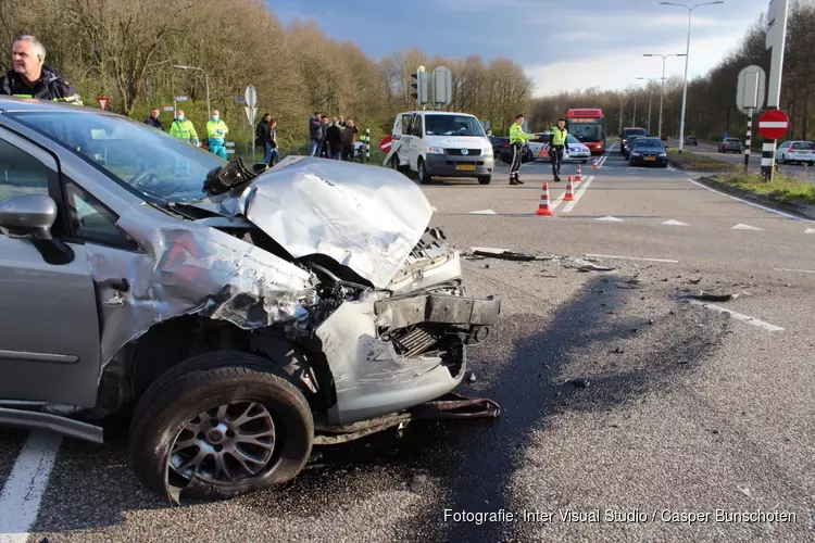 Veel schade bij ongeluk in Blaricum