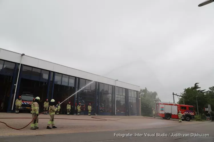 Brandweer herdenkt omgekomen collega&#39;s in Bussum