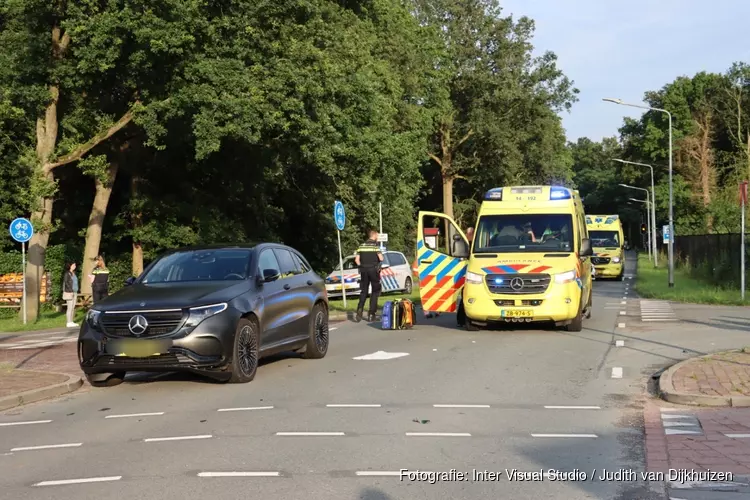 Brommerrijder zwaargewond na ongeval in Hilversum