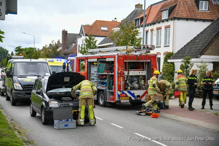 Kop-staart aanrijding in Hilversum