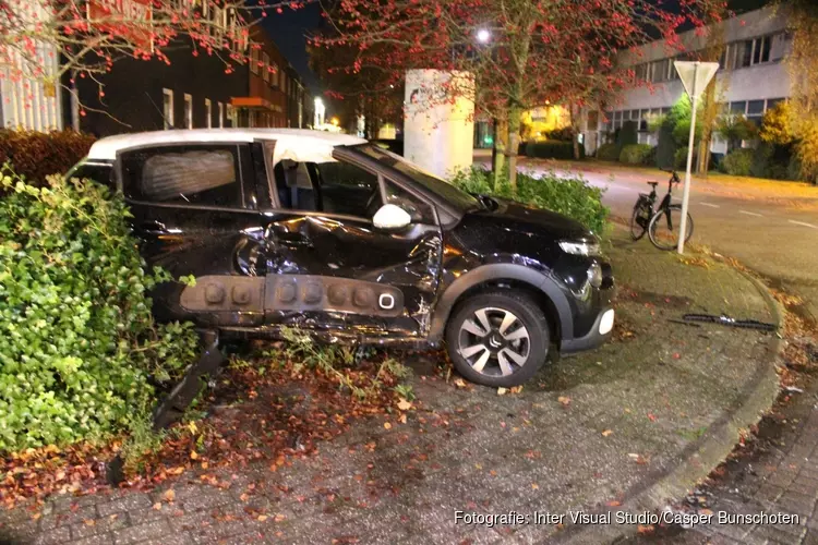 Veel schade bij ongeval in Weesp