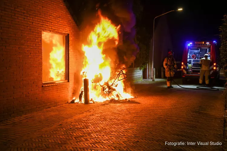 Vier brandstichtingen tegelijkertijd in Hilversum, man aangehouden