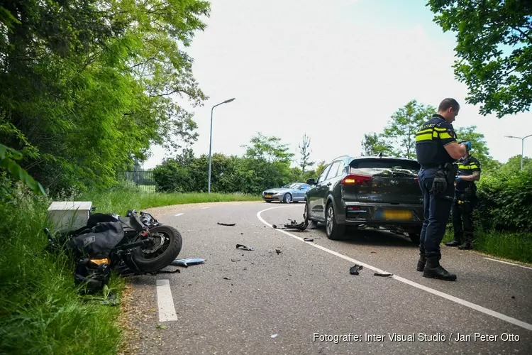 Scooterrijder aangereden in Hilversum