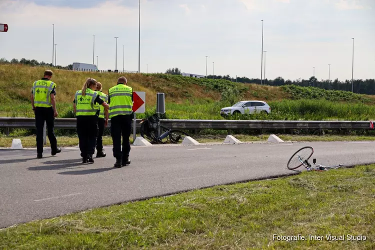 Twee gewonden bij fietsongeluk in Muiderberg