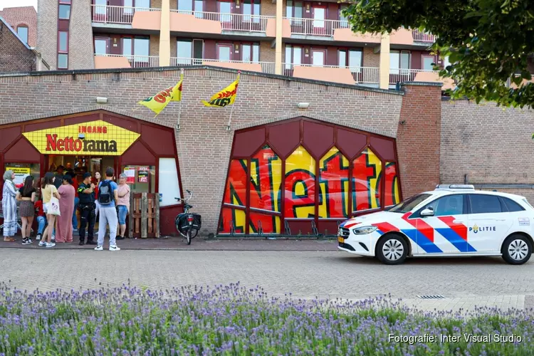 Bussumse supermarkt overvallen door meerdere daders