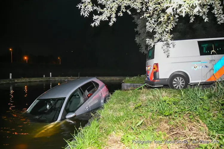 Auto te water in Kortenhoef