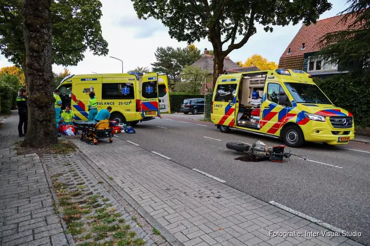 Minderjarige jongen valt met crossmotor en raakt zwaargewond