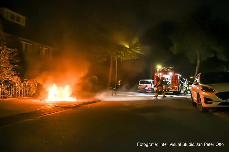 Scooter door brand verwoest in Hilversum