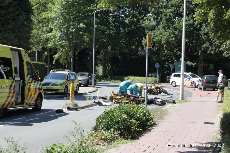 Motorrijder gewond in Laren