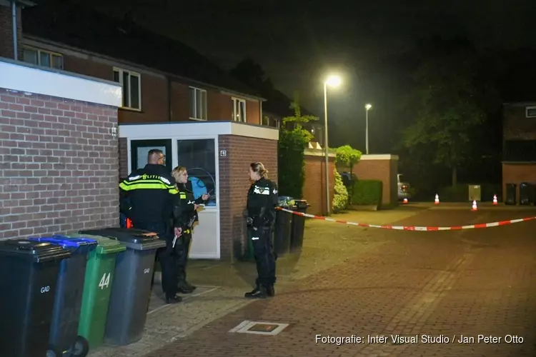 Woning beschoten in Hilversum, getuigen gezocht