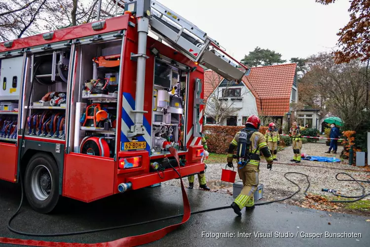 Giftige stof ontstaan bij schoonmaken zwembad in Huizen