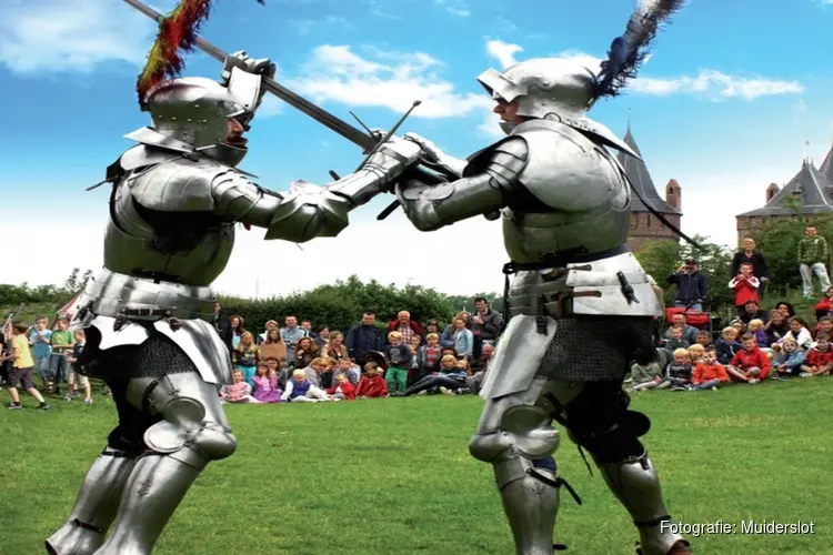 Herfstvakantie bij het Muiderslot: Sta oog in oog met echte ridders tijdens het Ridderweekend op 21 en 22 oktober