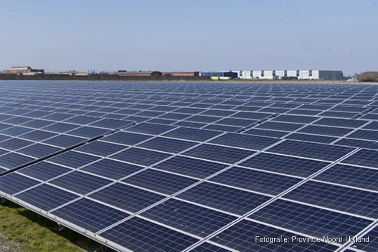 Duurzame energie-opwek langs A1, A6 en het spoor