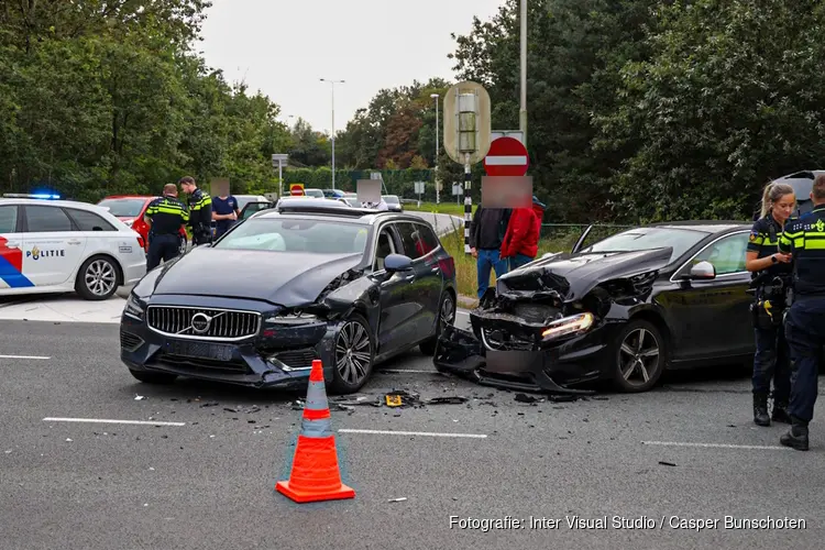 Ongeval op kruispunt in Laren