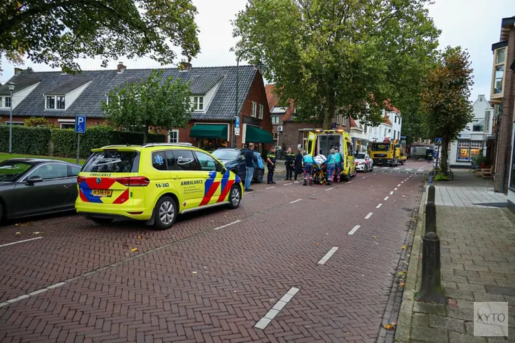 Fietsster gewond door openslaande autodeur