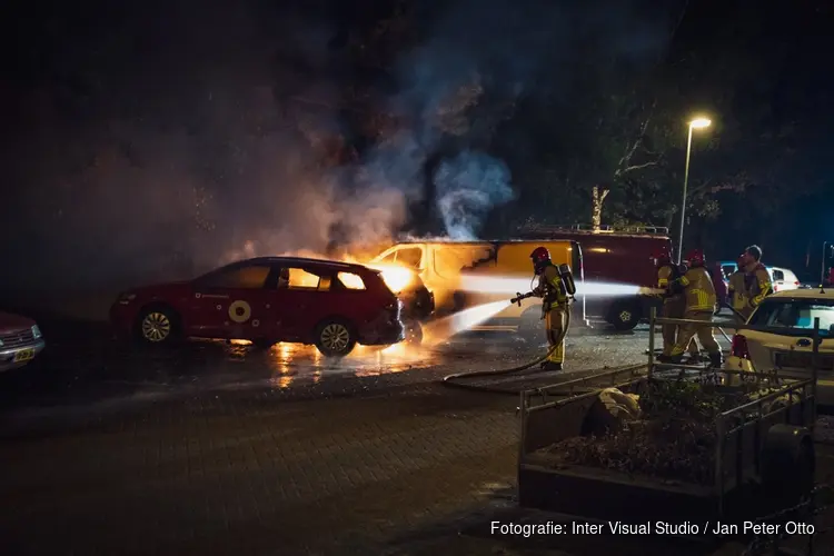 Voertuigen in brand in Bussum