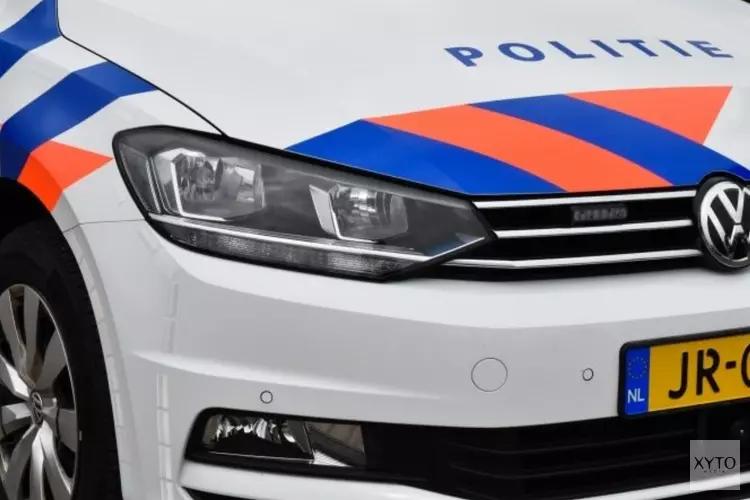 Brandende auto scheurt met 250 km/u over A1