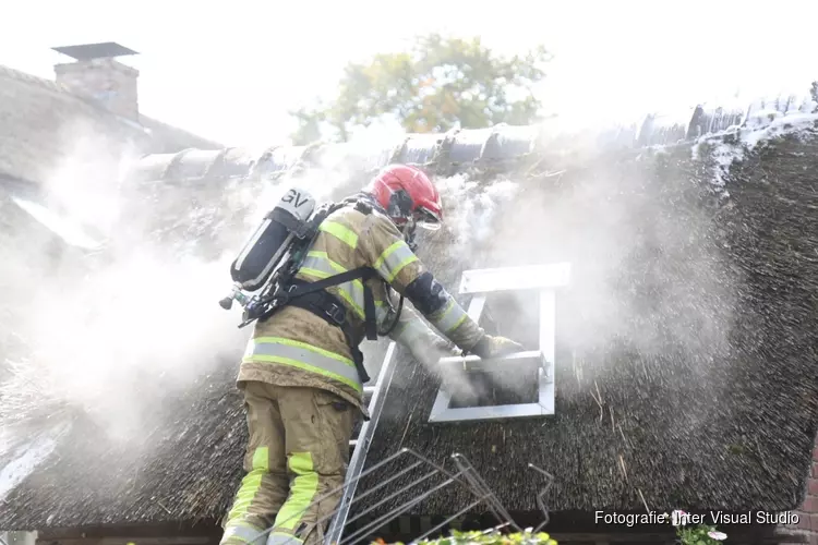 Brandweer voorkomt erger bij schuurbrand Vletstraat