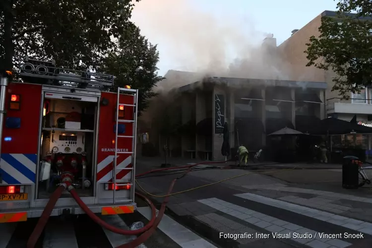 Grote brand in restaurant Bussum