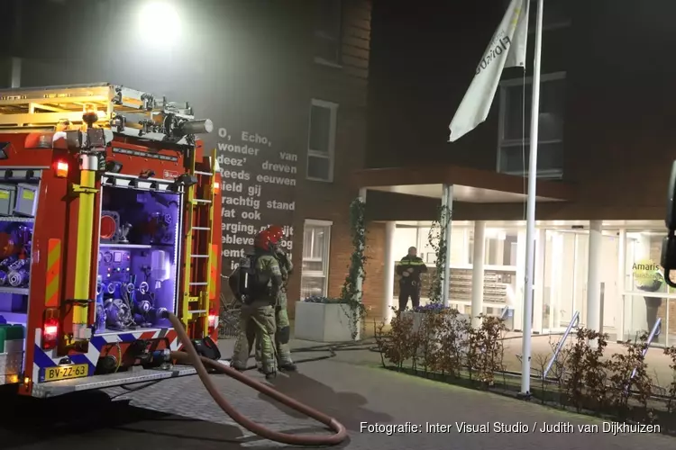 Bewoner overleden bij brand in woon-zorgcomplex in Muiderberg