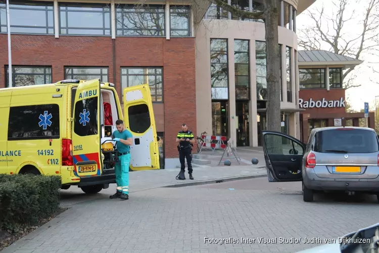 Vrouw gewond na ongeval in Bussum