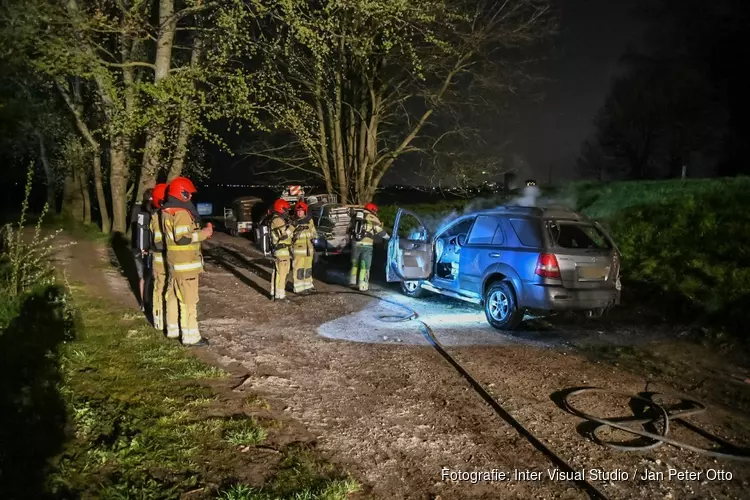 Auto uitgebrand in Muiderberg