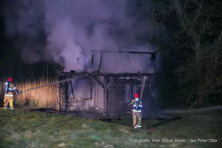 Twee branden in Naarden, vermoedelijk brandstichting