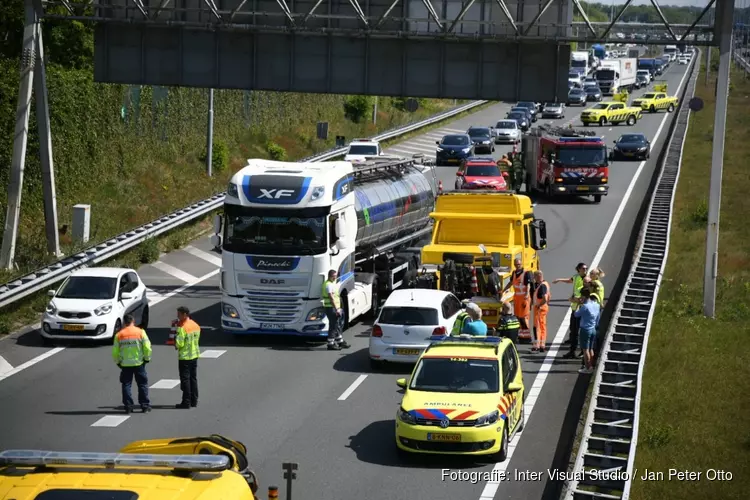 Botsing op A1: lange file