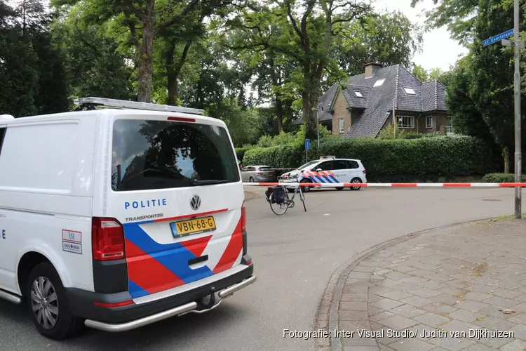 Fietser zwaargewond na ongeval in Bussum