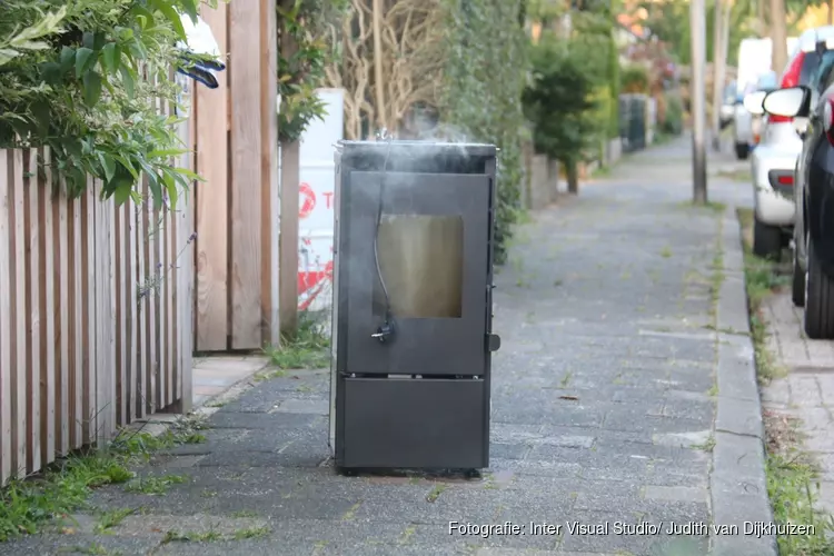 Incident met palletkachel zorgt voor fikse rookontwikkeling