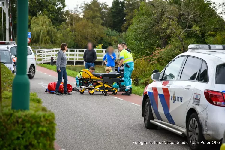 Meisje wordt aangereden en raakt zwaargewond in Kortenhoef